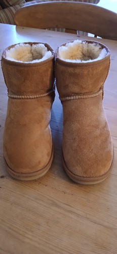 Ugg aic ladies tan suede - aic,