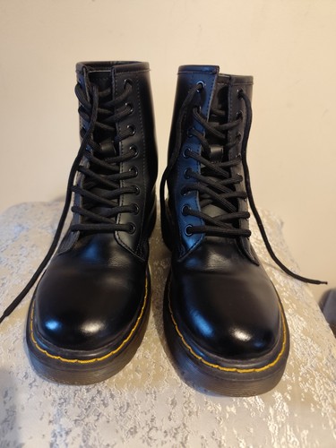 Iconic black doc martens eye - doc,