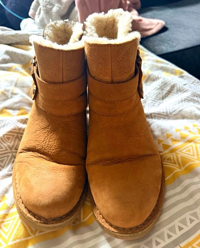 Ugg brown suede - ugg,