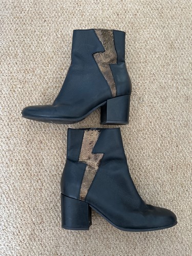 Black lightening flash esska - black,