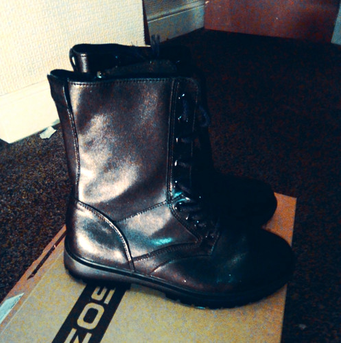 Black faux leather - black,